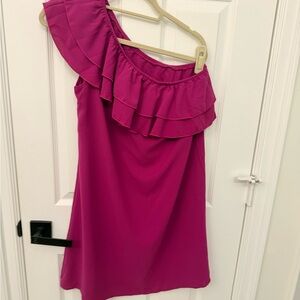 One-Shoulder Ruffle Shift Dress in Fuchsia